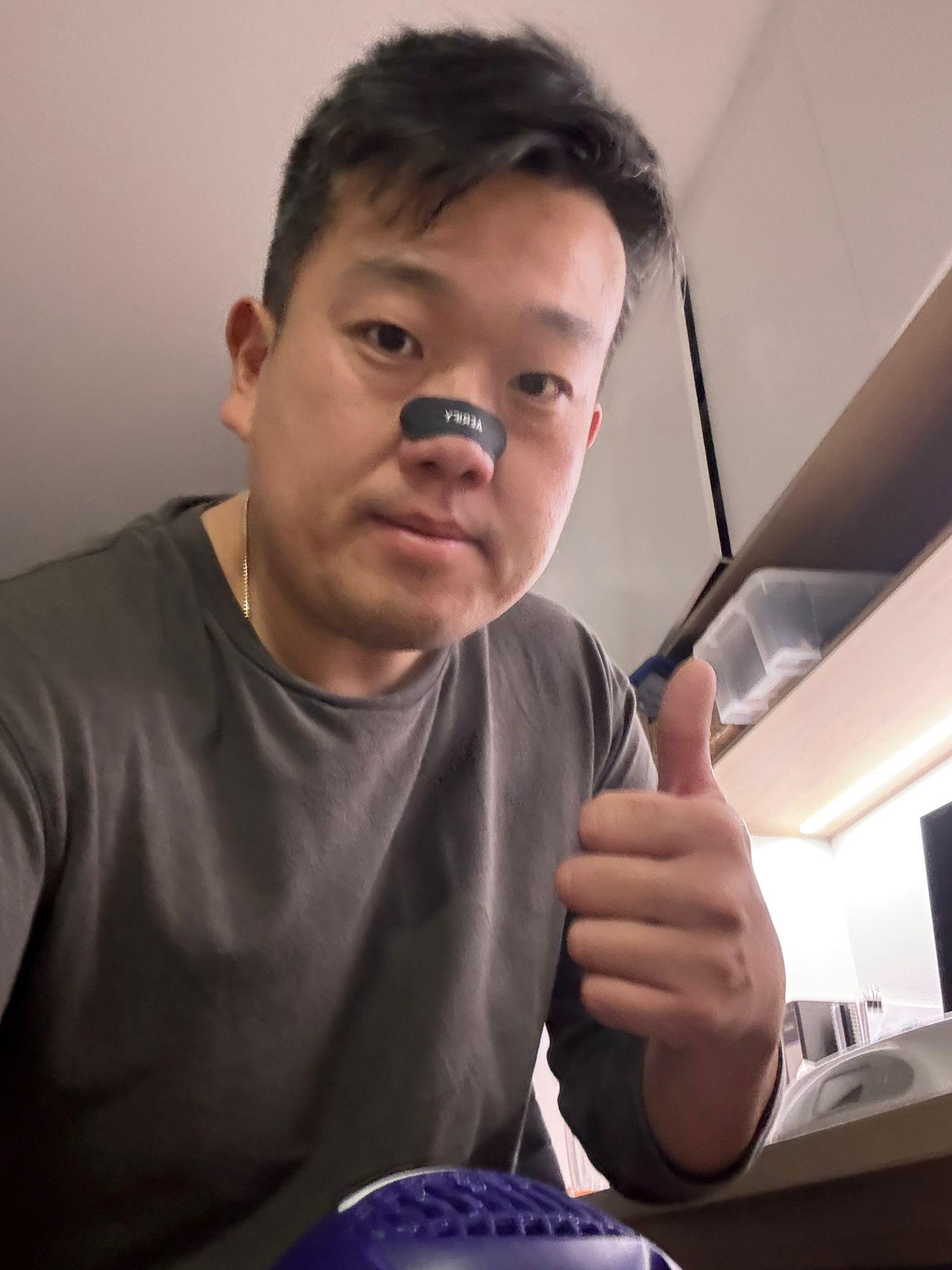 Nasal Strips & Facial Wipes Set – 30 Pieces